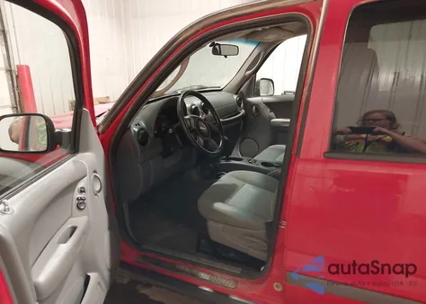 2005 Jeep Liberty Sport from USA, damaged, VIN 1J4GL48K75W502196